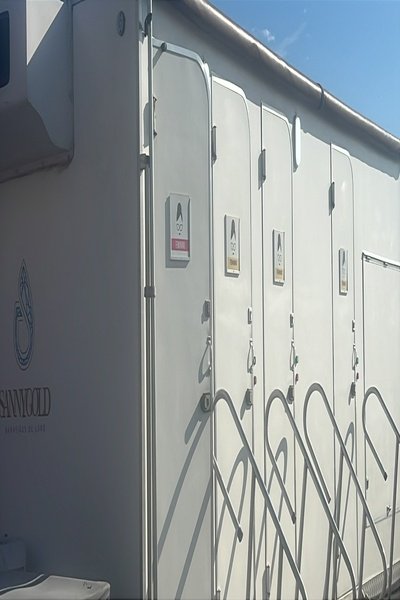 0A07C5BC-3162-4125-B3CC-BC04A8BE7A6D