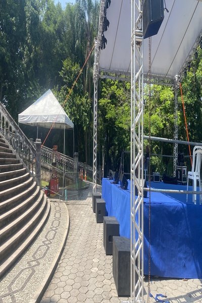 4C842CEC-91C7-4136-BEF9-6355D9955A98